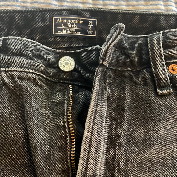 abercrombie size 6 mini denim skirt - Picture 2 of 3